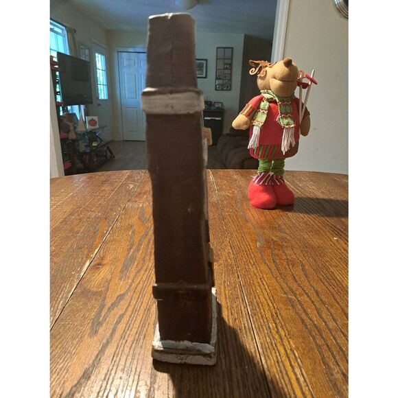 Heartland Holiday Santa Figurine Resin Carved Wood Look Farmhouse Shelf Decor - Picture 11 of 11